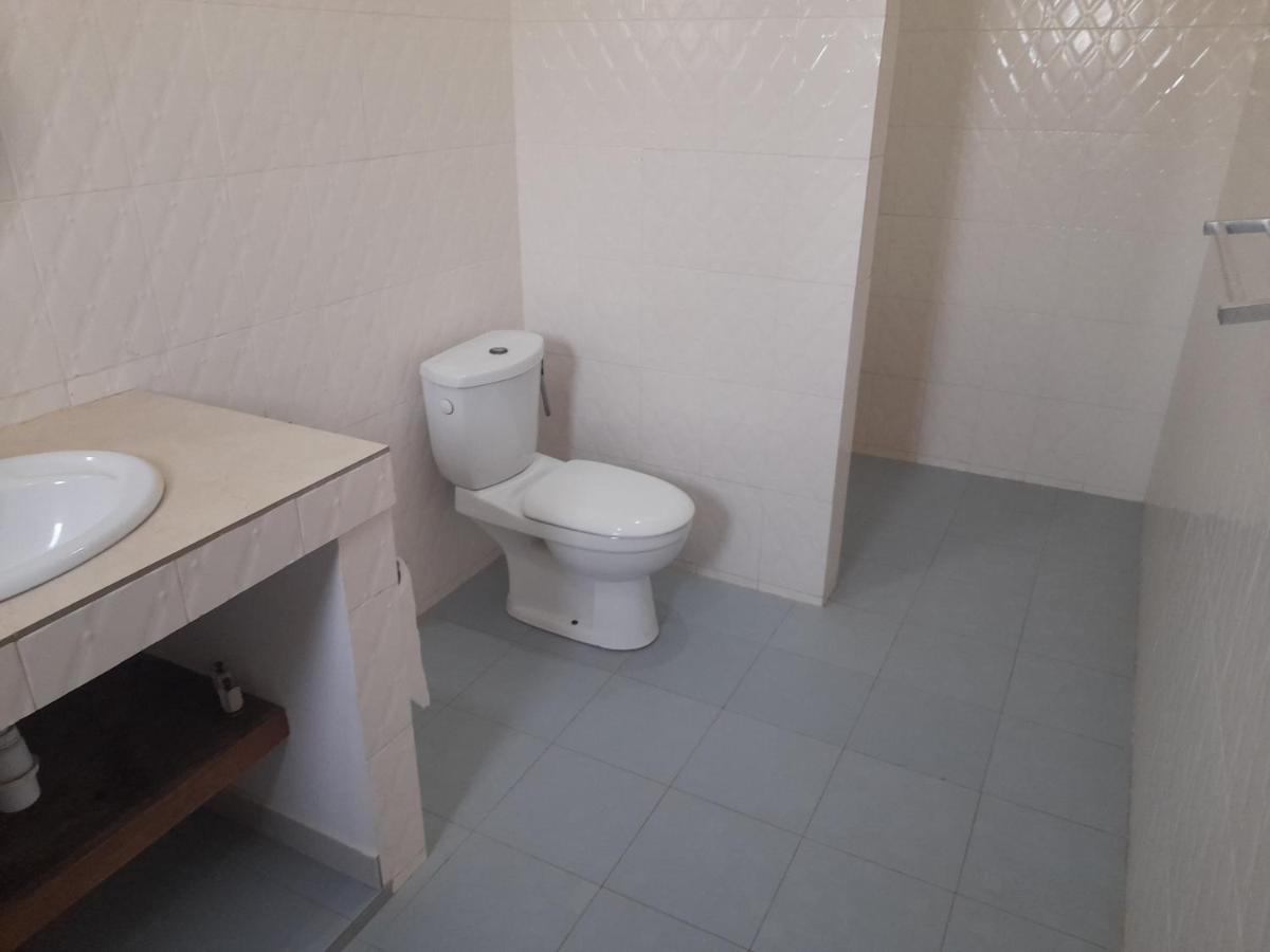 Appartement Familial Spacieux Avec Climatisation Ziguinchor Exterior photo